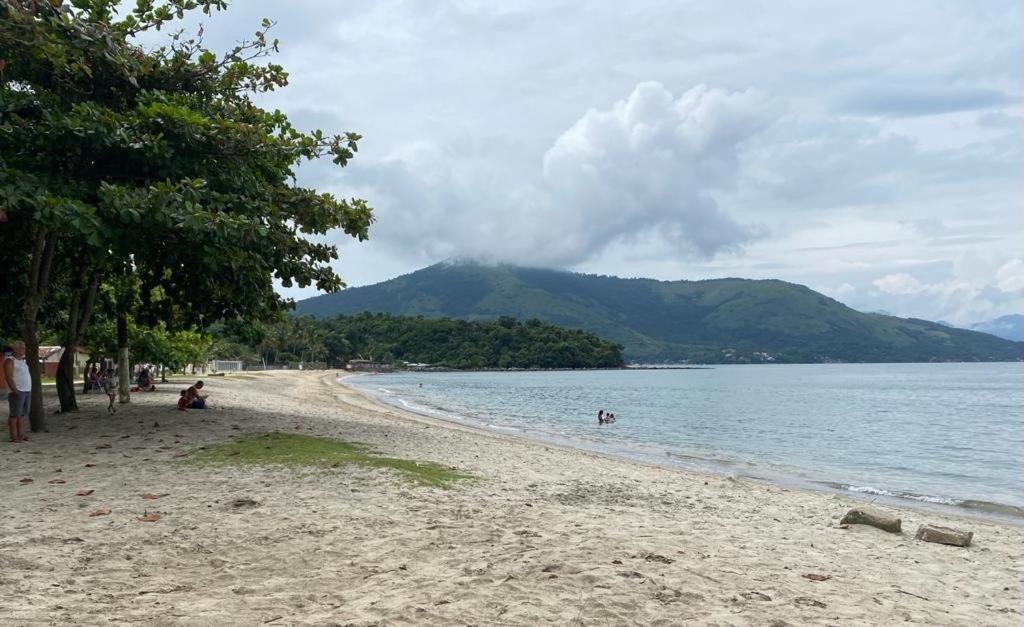 Casa De Mae Aconchegante Com Piscina Proximo A 公寓